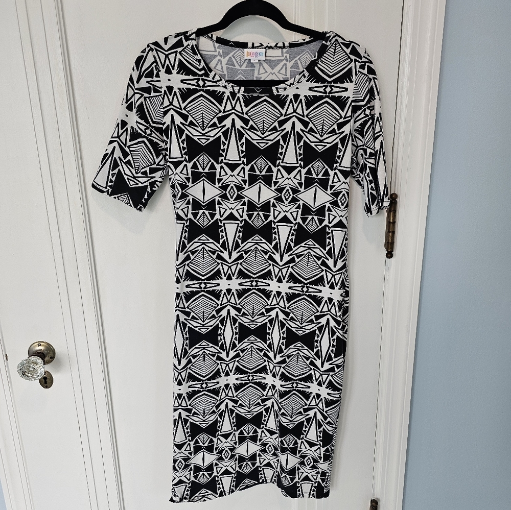 LuLaRoe Small Julia Dress